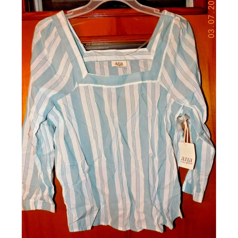 New A.N.A size small women's shirt